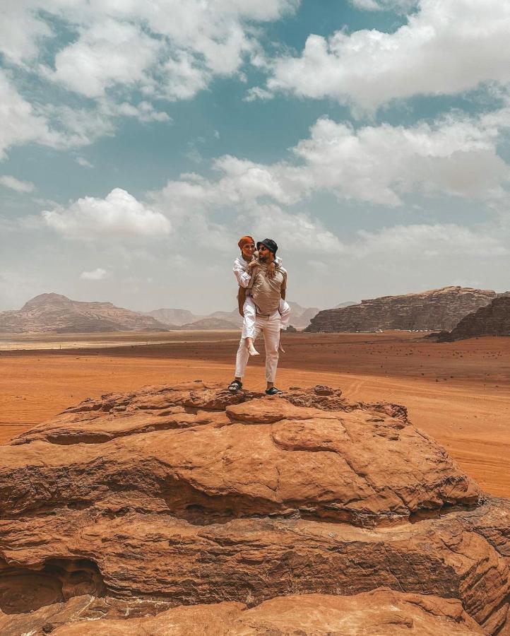 شقة Sun Luxury Camp &Tour وادي رم المظهر الخارجي الصورة