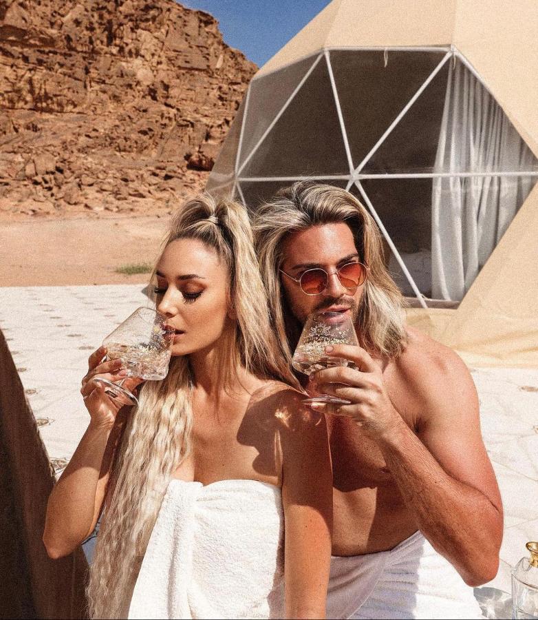 شقة Sun Luxury Camp &Tour وادي رم المظهر الخارجي الصورة